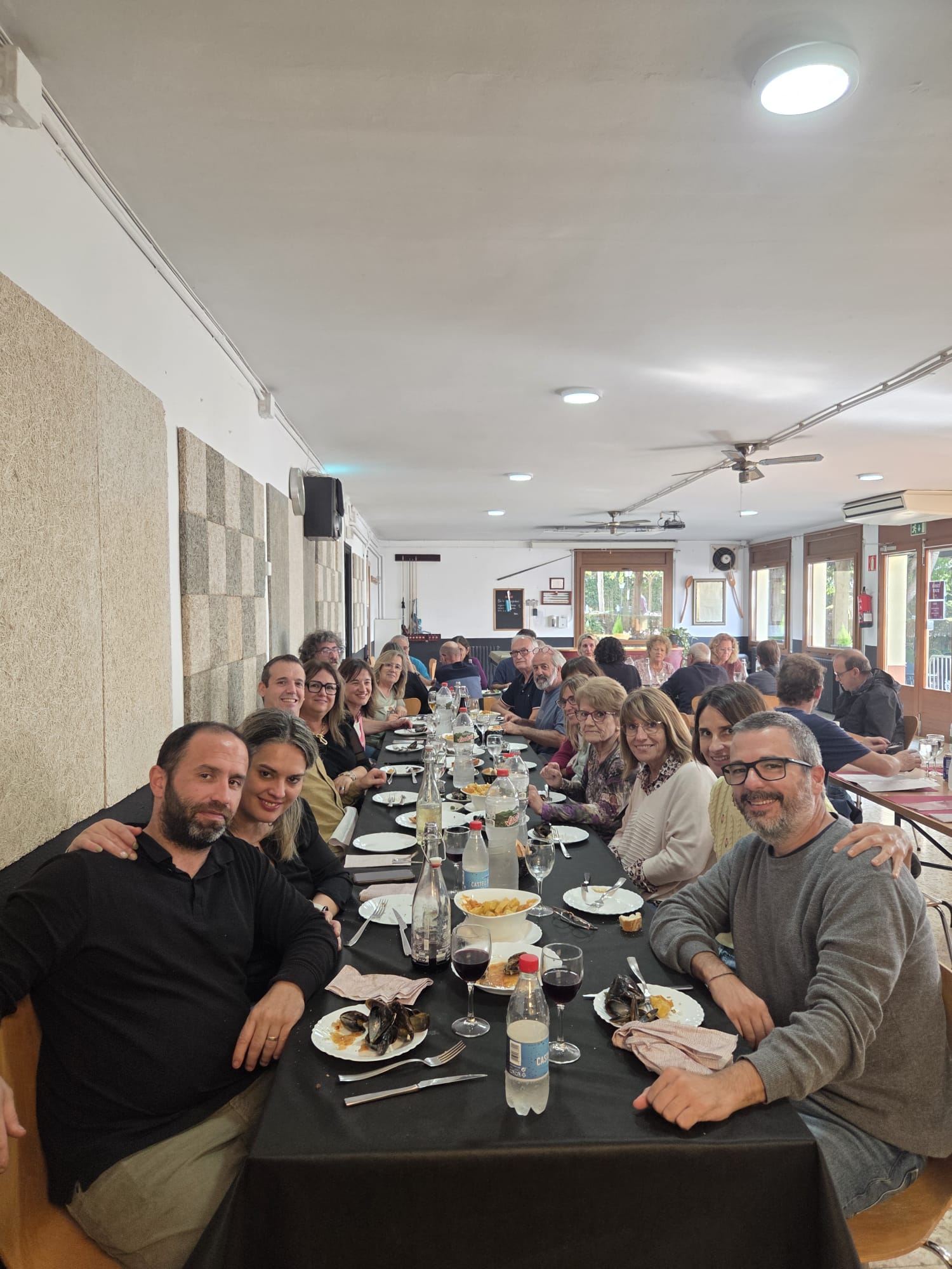 Roda de Ter rep els guanyadors de la campanya "Compra i descobreix Catalunya" - 2025