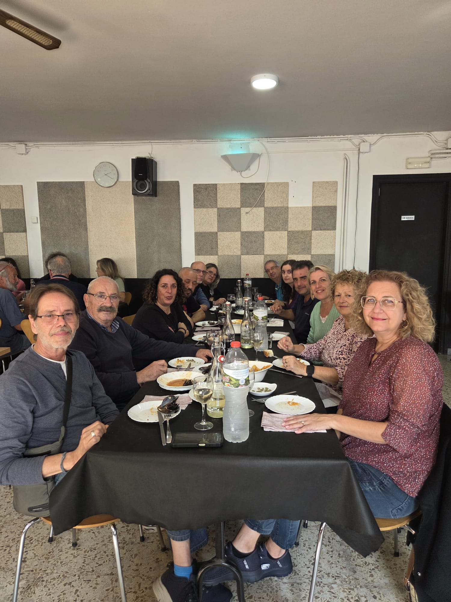 Roda de Ter rep els guanyadors de la campanya "Compra i descobreix Catalunya" - 2025