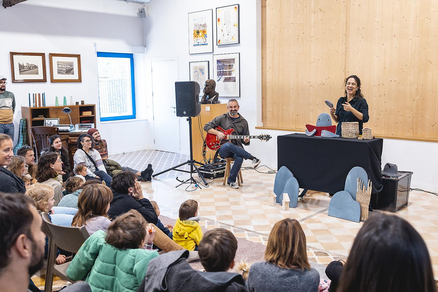 «Pedra pedreta». Amb titelles i música en directe.