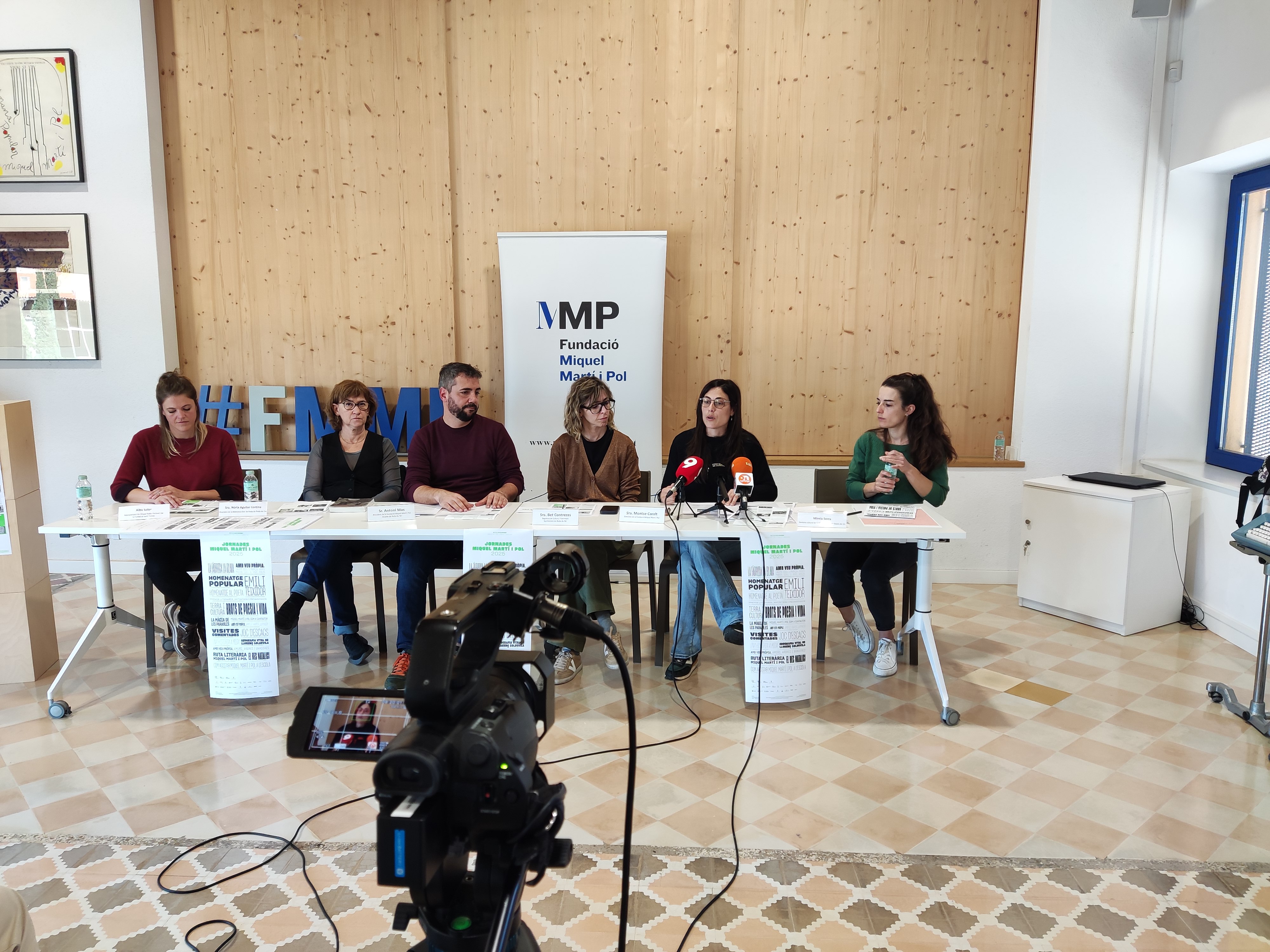 Roda de premsa de presentaci&oacute; de les Jornades MMP 2025, a la seu de la Fundaci&oacute; Miquel Mart&iacute; i Pol.