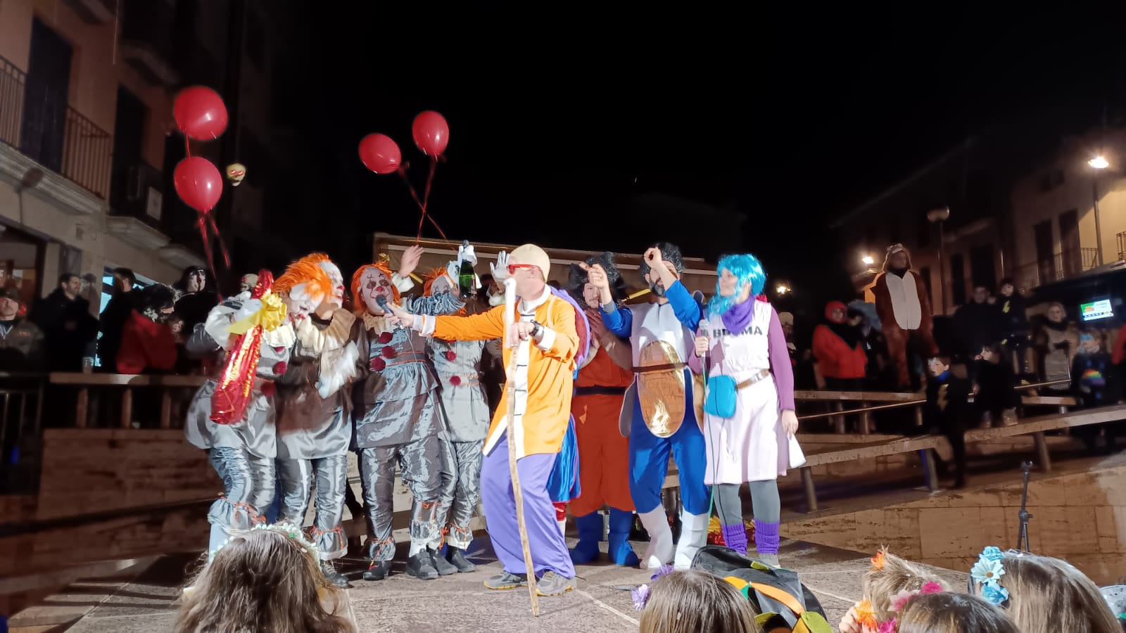 El Carnaval torna a omplir de gresca els carrers de Roda de Ter  