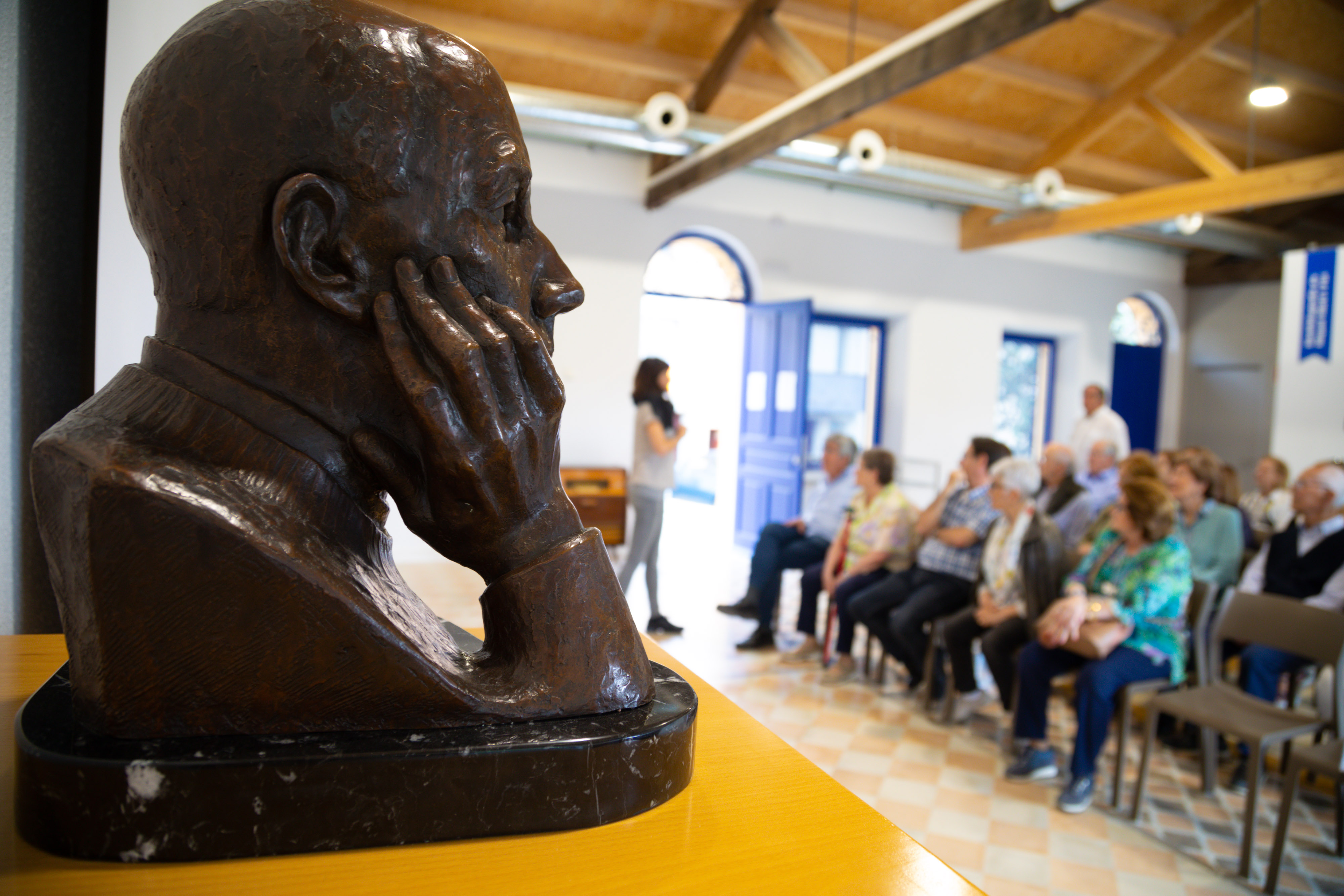 Visita a la seu de la Fundació Miquel Martí i Pol i itinerari literari fins a la blava