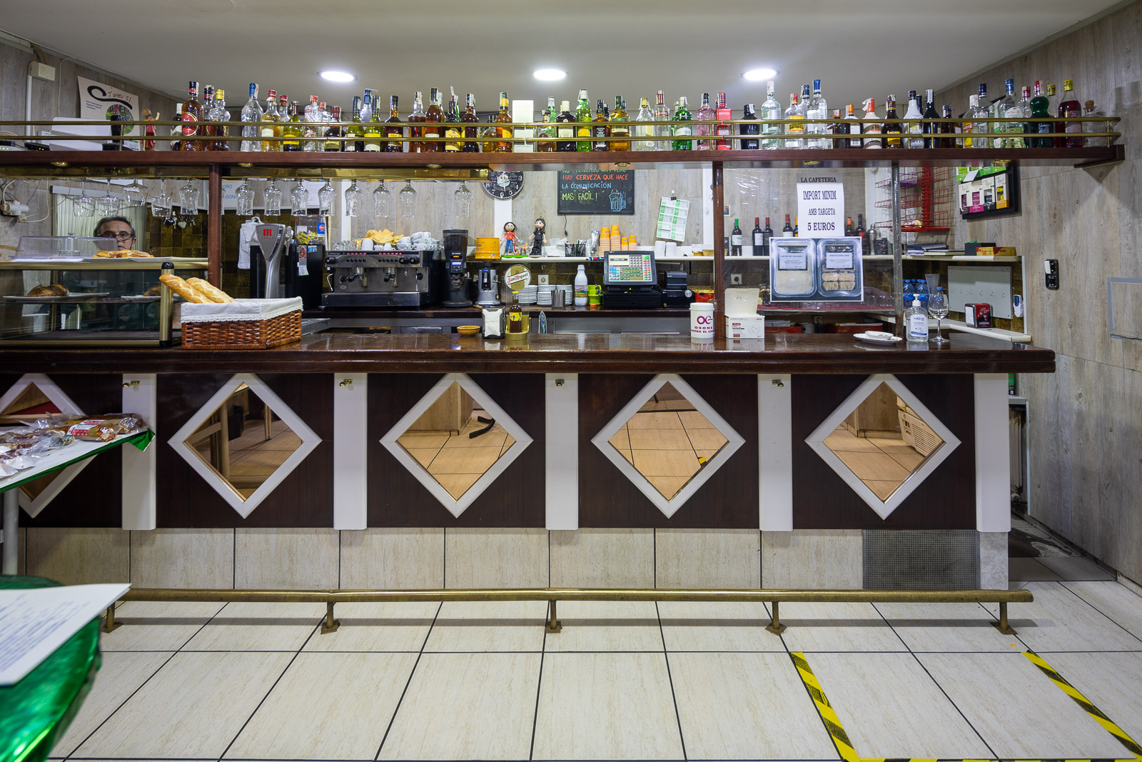 La cafeteria de l'Emili i L'Anna