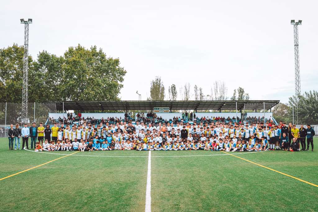 Inauguració de la nova gespa artificial del camp de futbol Inauguració de la nova gespa artificial del camp de futbol