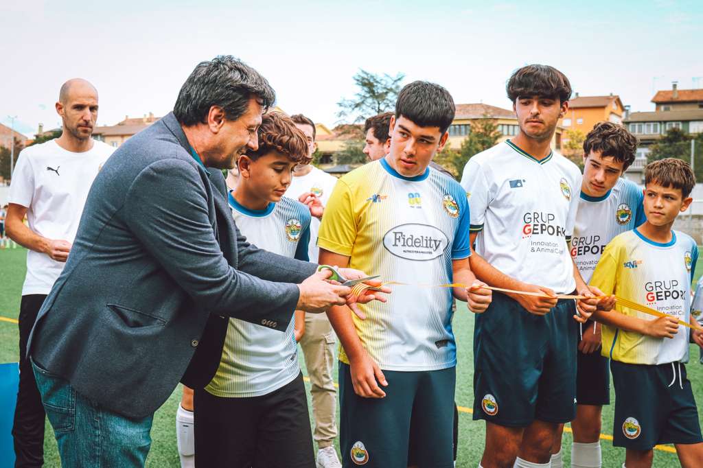 Inauguració de la nova gespa artificial del camp de futbol Inauguració de la nova gespa artificial del camp de futbol