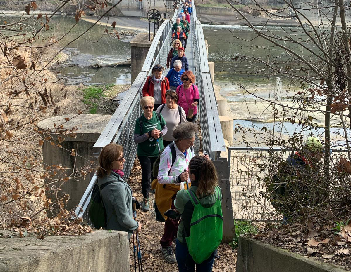 165 participants a la caminada de marxa nòrdica de Roda del cicle de Passejades de la Diputació de Barcelona
