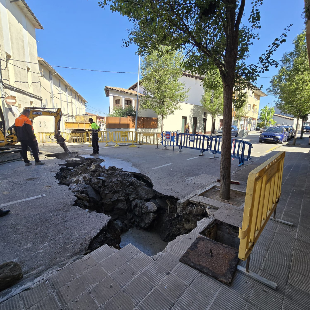 El tram inicial del carrer Bac, tallat per una afectaci&oacute; al subsol de la cal&ccedil;ada