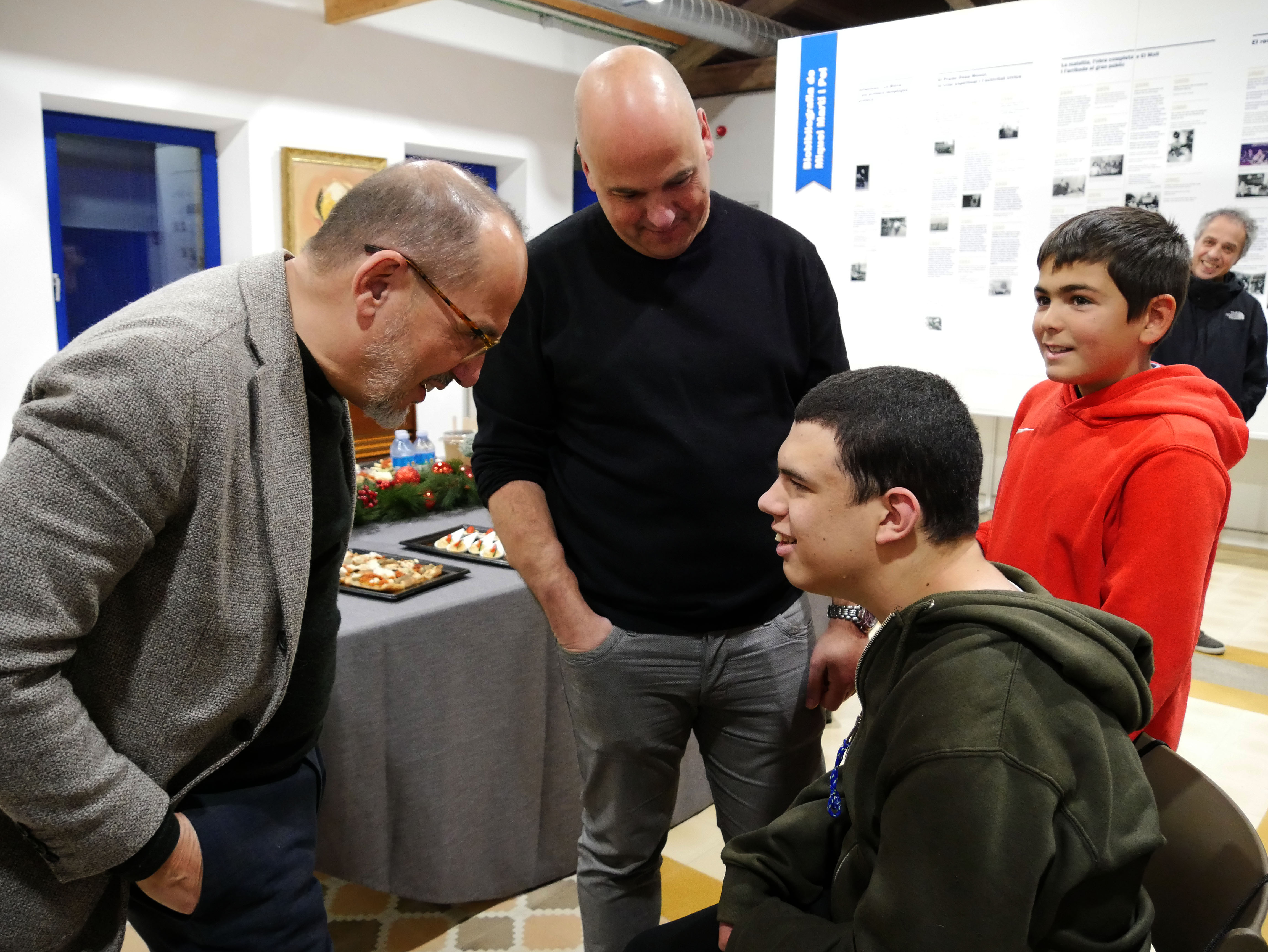Visita del conseller de Drets Socials, Carles Campuzano, a Roda de Ter